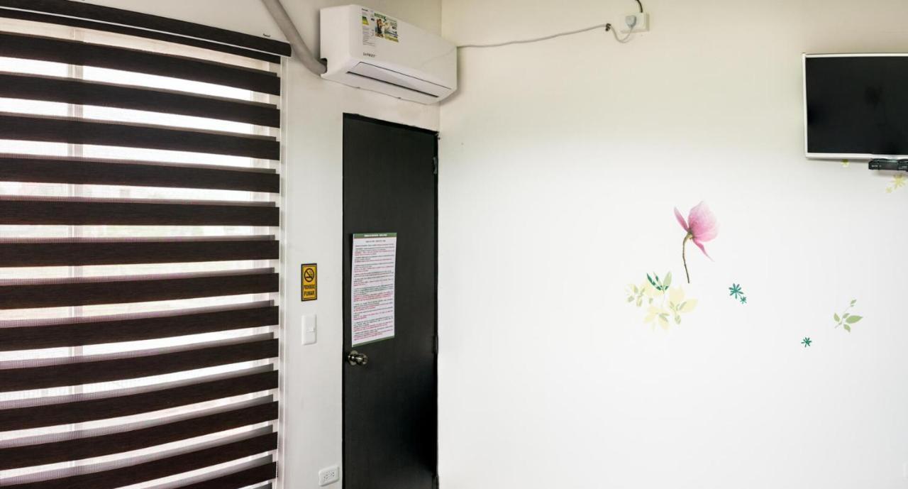 Soga Hostal Santa Marianita Luaran gambar